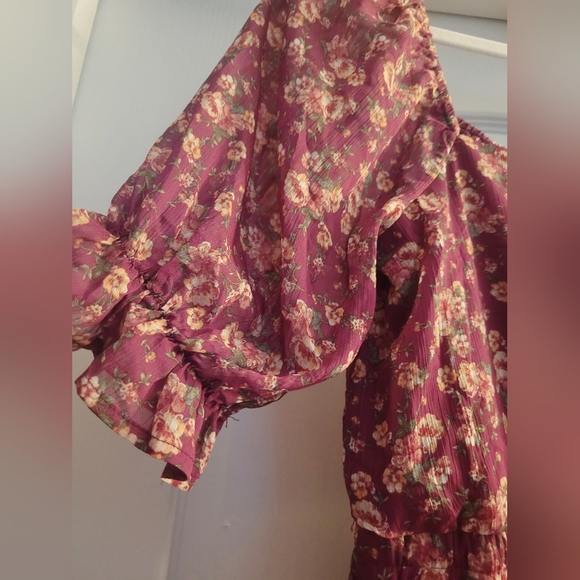 🌷💮Trixxi Burgundy Floral Mini Dress - Picture 4 of 15